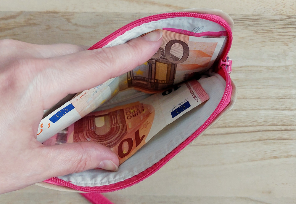 Zakaj kupujemo stvari, ki jih ne potrebujemo?